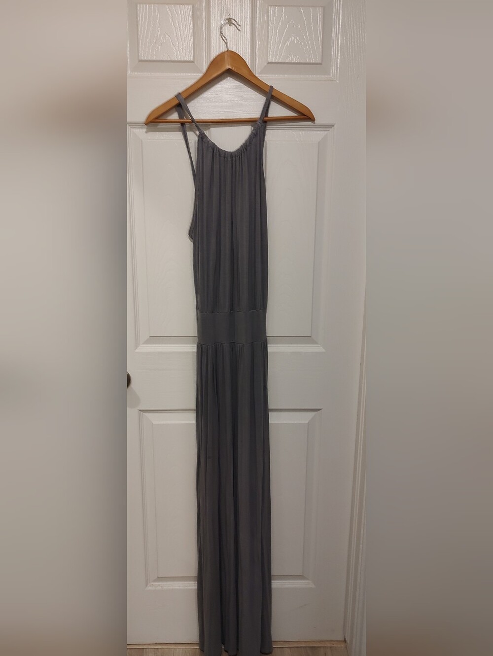 Go Couture Grey Halter-Style Maxi Dress